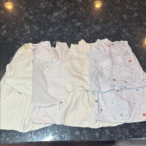 4 Halo Sleep Sack’s Lot Size NB Newborn 0-3 months Swaddle Suit Sleepsack